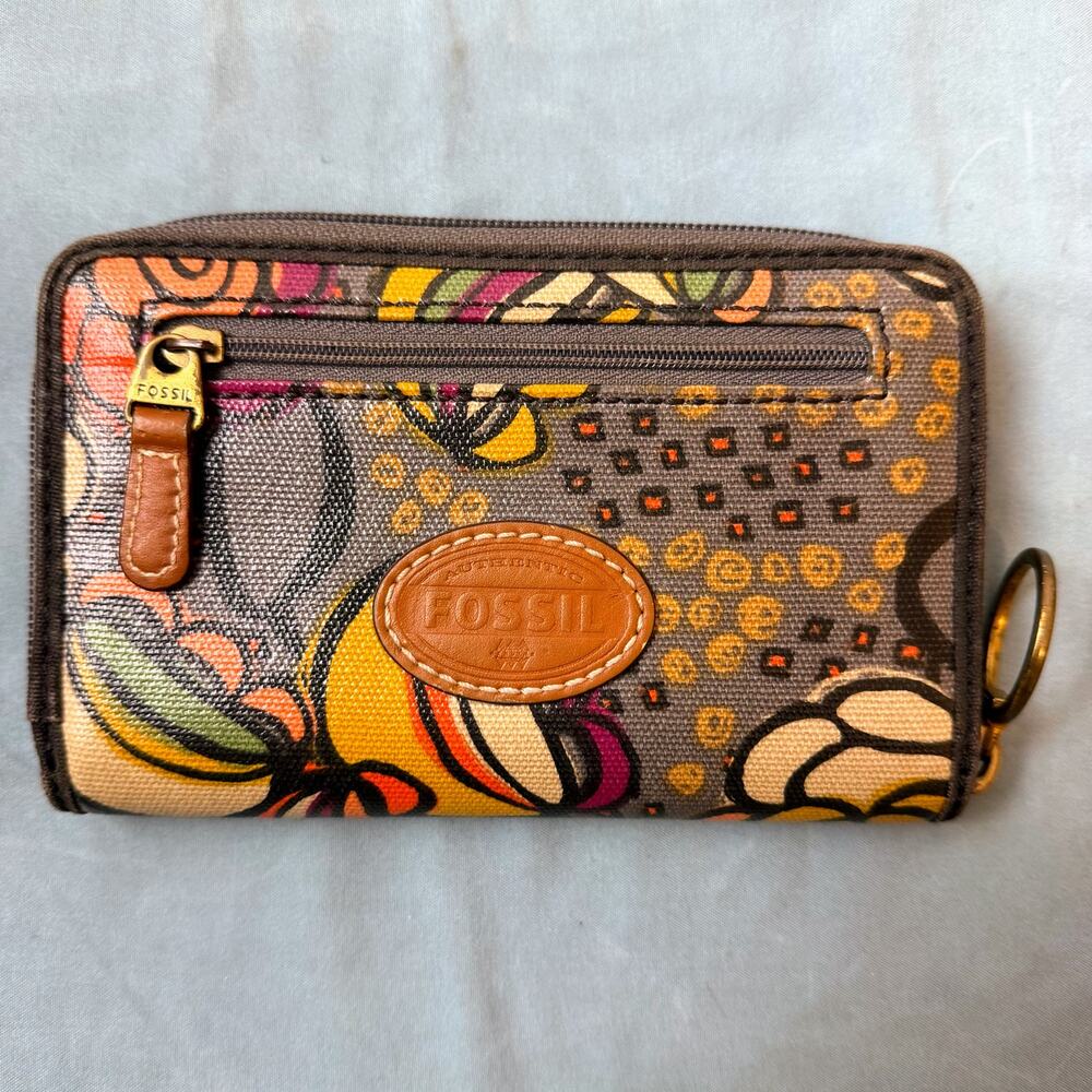 Fossil Zip Around Wallet Floral Canvas Brown Brass Hardware Boho Artsy Indie